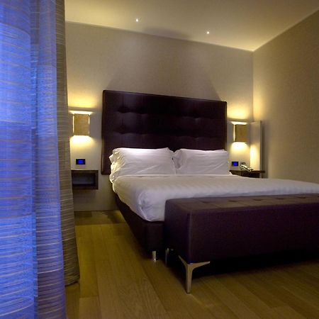 Rome Airport Hotel Fiumicino Bagian luar foto