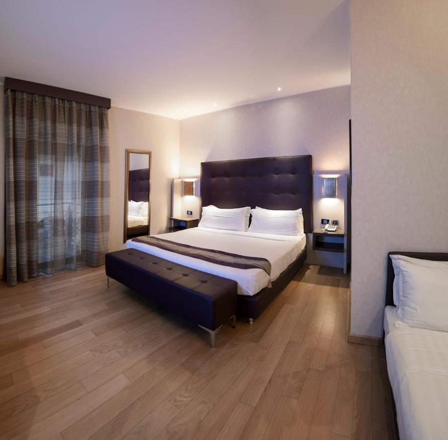 Rome Airport Hotel Fiumicino Bagian luar foto